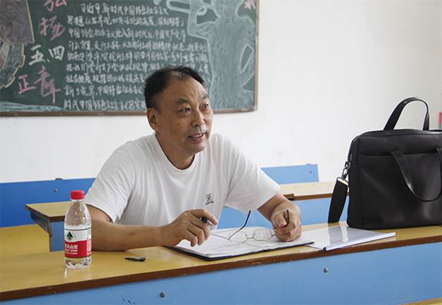 说明: \